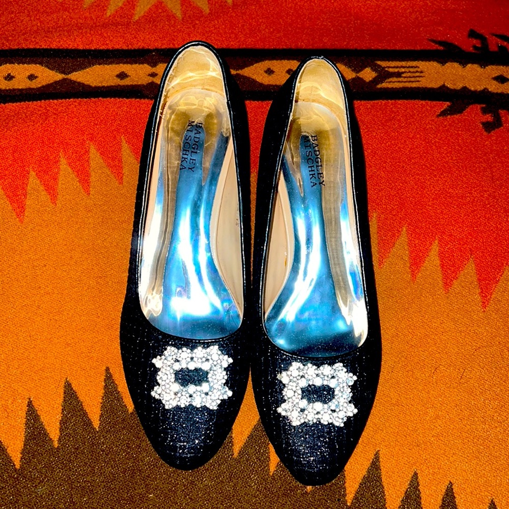 Badgley Mischka Delilah Diamond Buckle Wedges Blk. Lowest price offered.